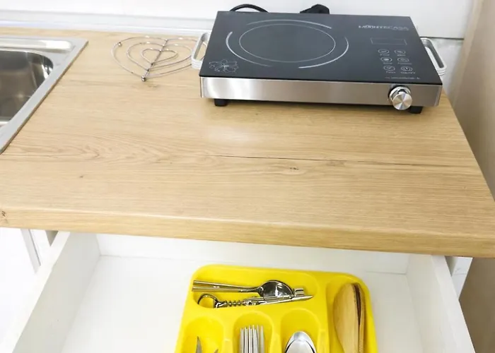 アパート Boulevard Terrace Near Blloku, ティラナ