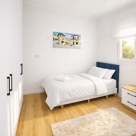 Boulevard Terrace Near Blloku, * ティラナ