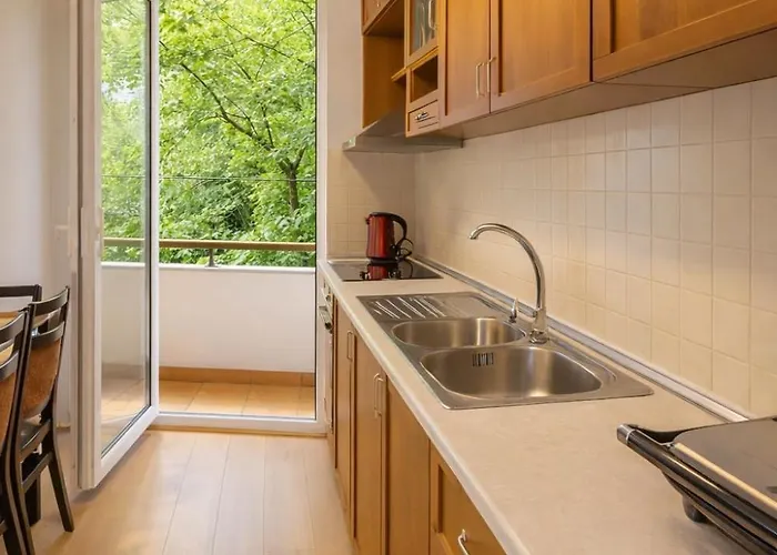 Boulevard Terrace Near Blloku, アパート